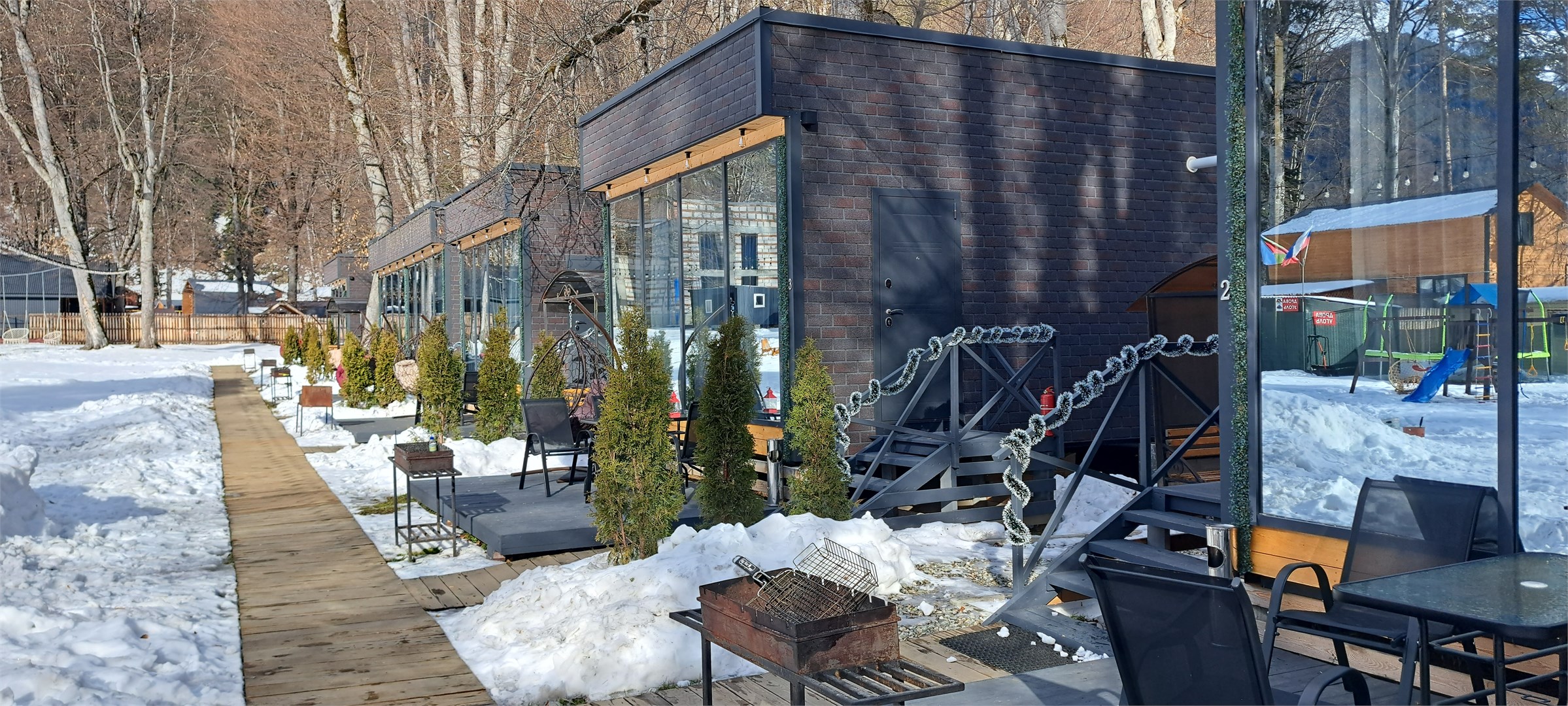 КОТТЕДЖ С ПАНОРАМНЫМ ВИДОМ СТУДИЯ в База отдыха