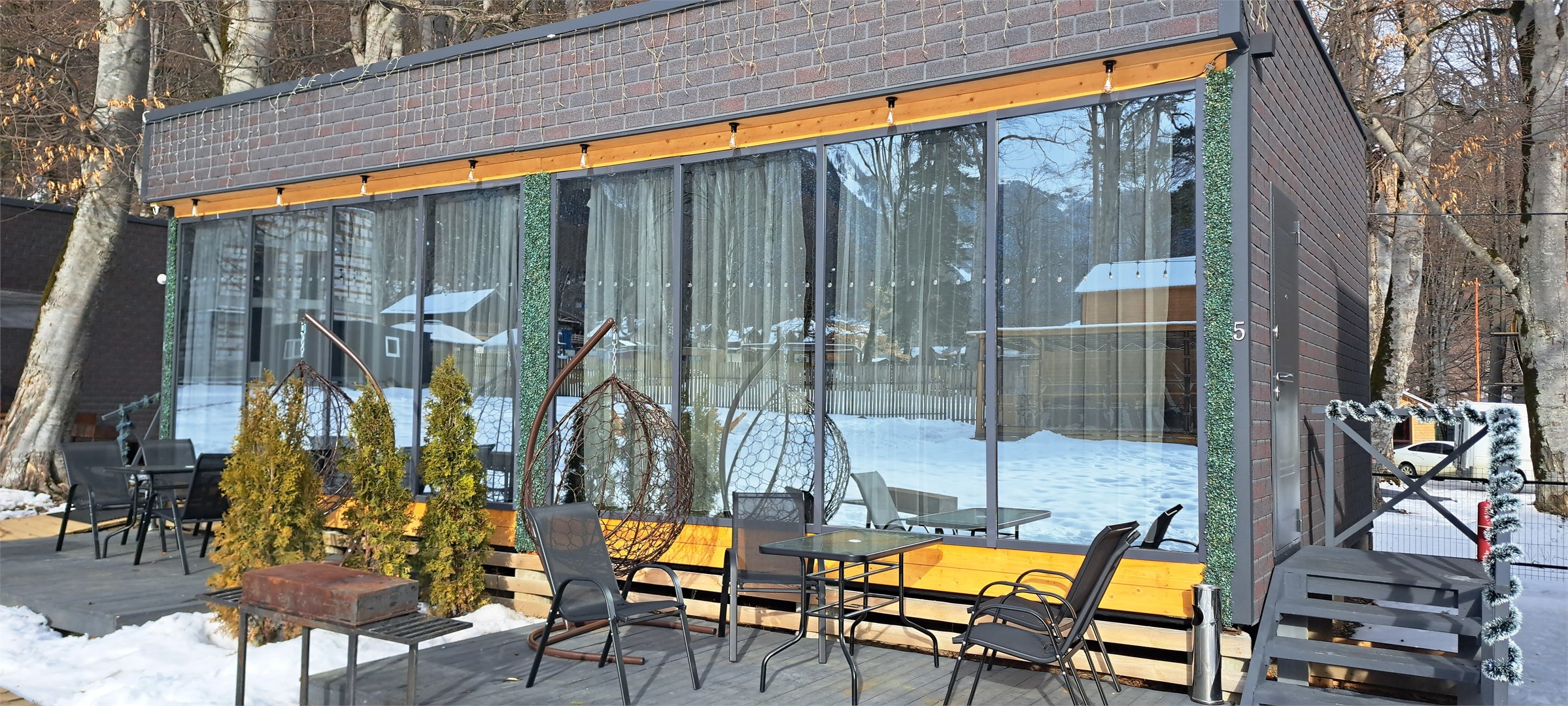 КОТТЕДЖ С ПАНОРАМНЫМ ВИДОМ СТУДИЯ в База отдыха