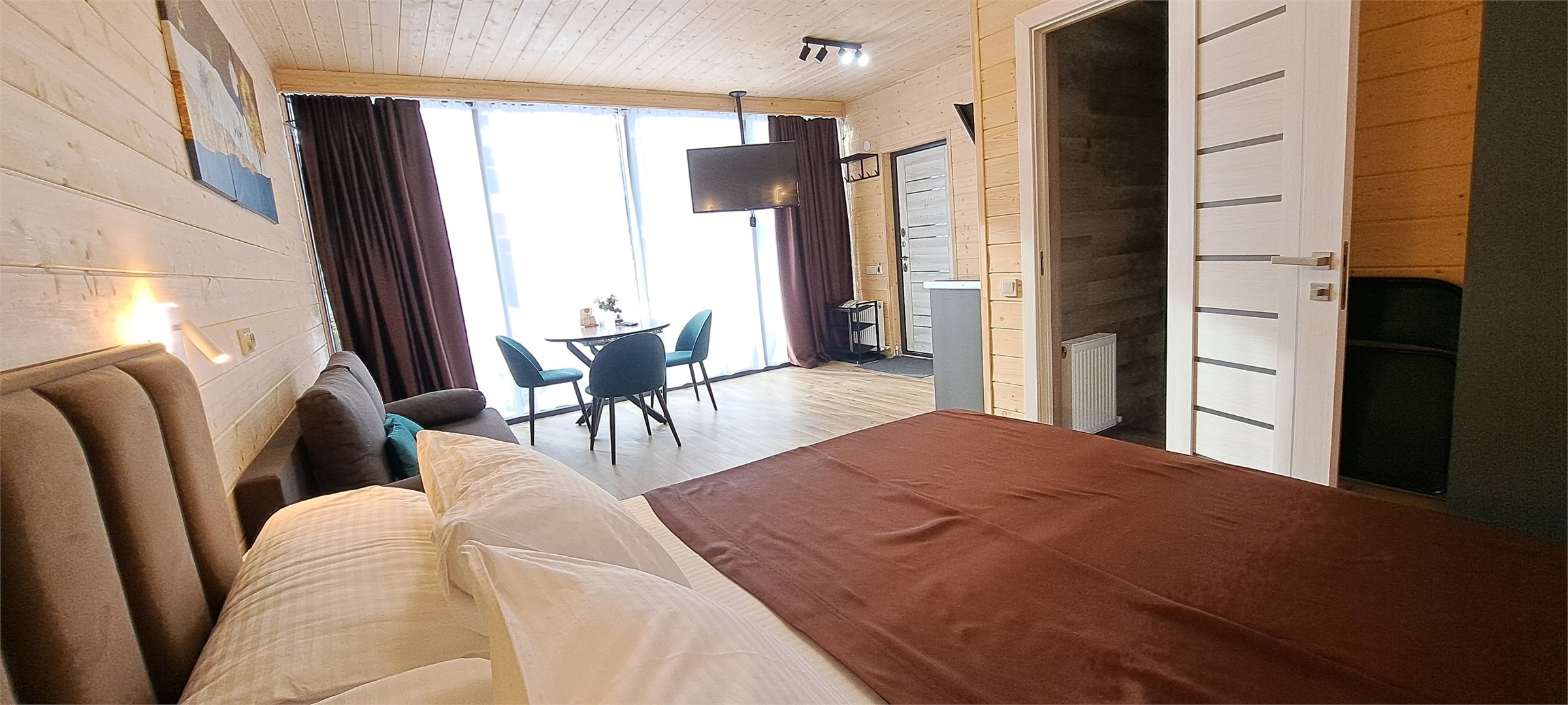 КОТТЕДЖ С ПАНОРАМНЫМ ВИДОМ СТУДИЯ в База отдыха