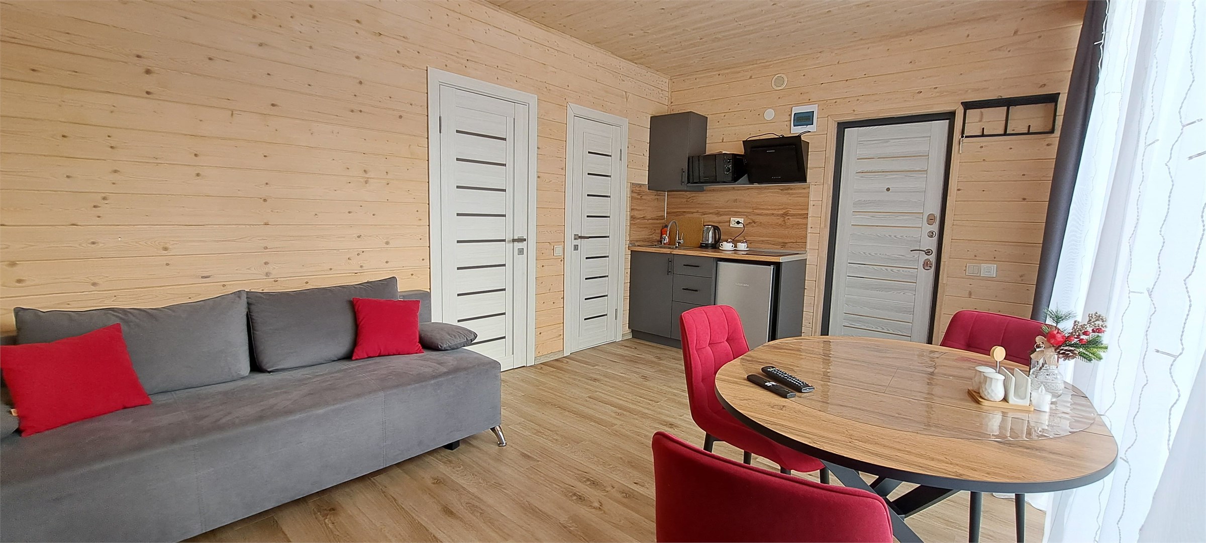 КОТТЕДЖ С ПАНОРАМНЫМ ВИДОМ СТУДИЯ в База отдыха