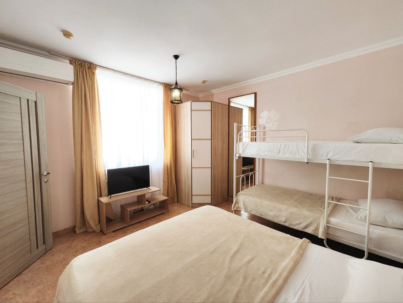 Апартаменты с балконом на 3м этаже в Регион 86