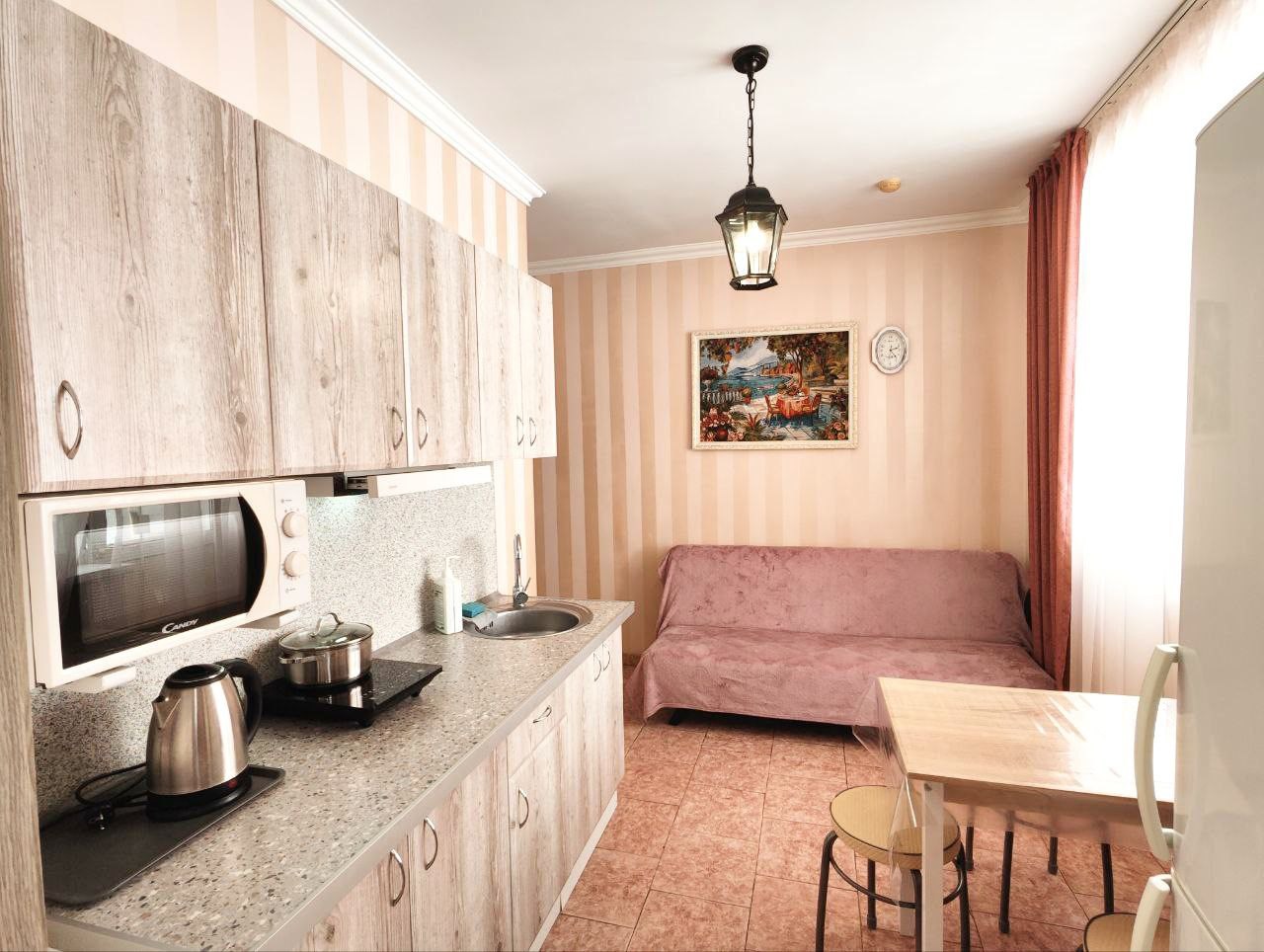 Апартаменты с балконом на 3м этаже в Регион 86