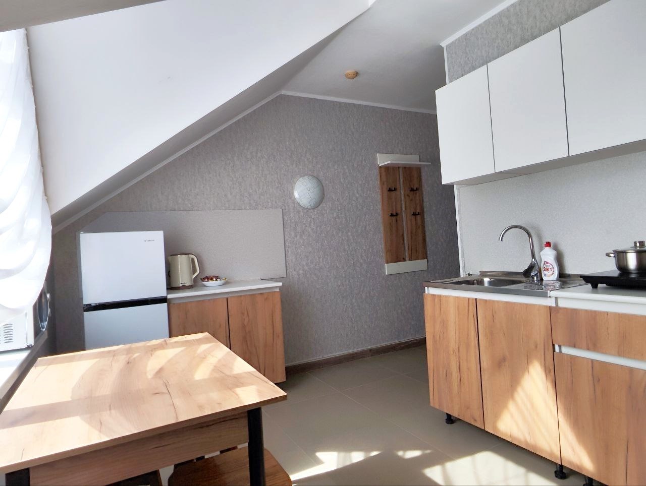 Апартаменты на 4м мансардном этаже в Регион 86