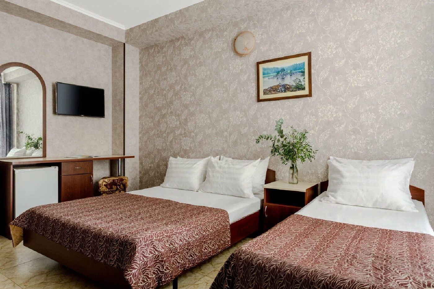 стандарт трех местный с балконом в Посейдон 2