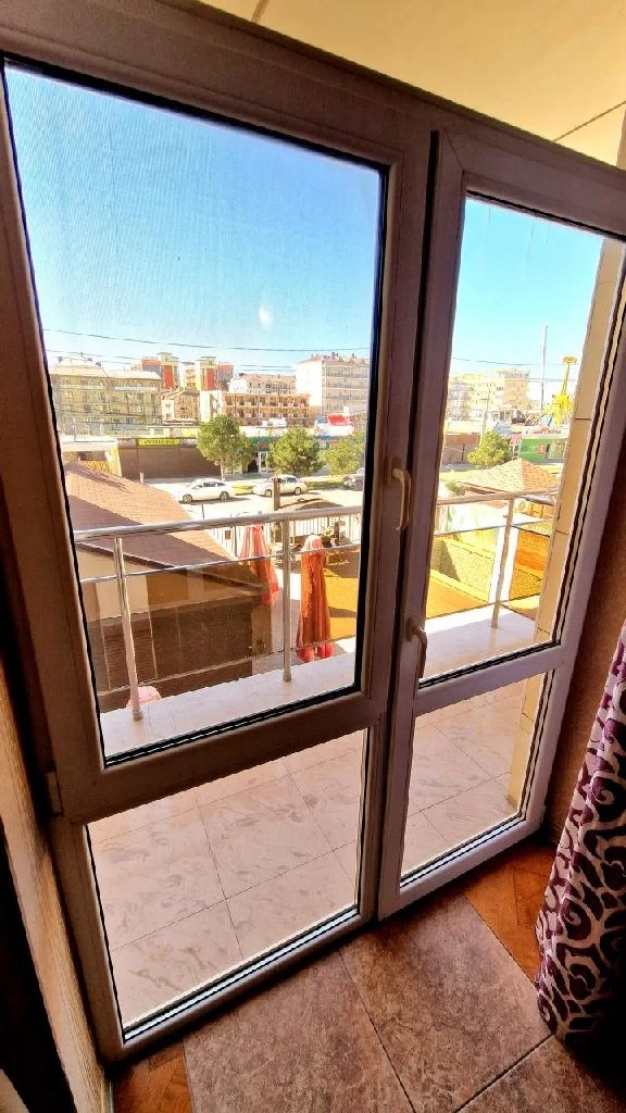 полулюкс трехместный с балконом в Посейдон 2