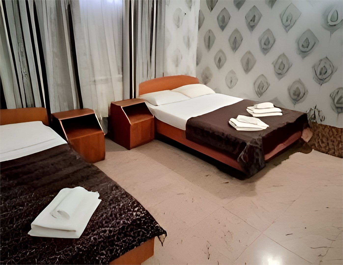 эконом трехместный в цокольном в Посейдон 2