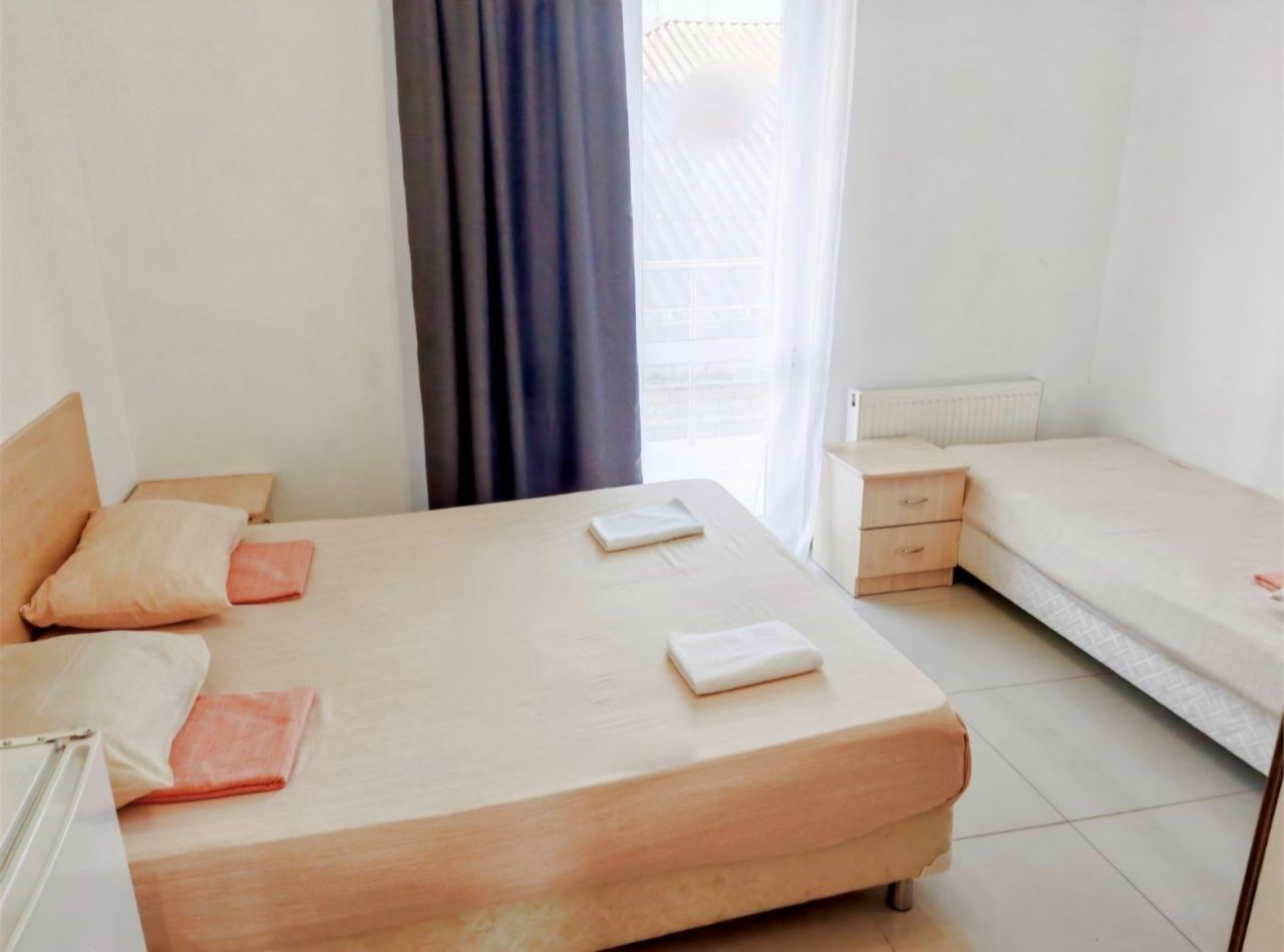 трехместный в Виноград