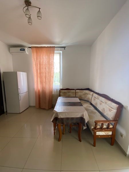 Квартира двух комнатная с кухней в Виноград