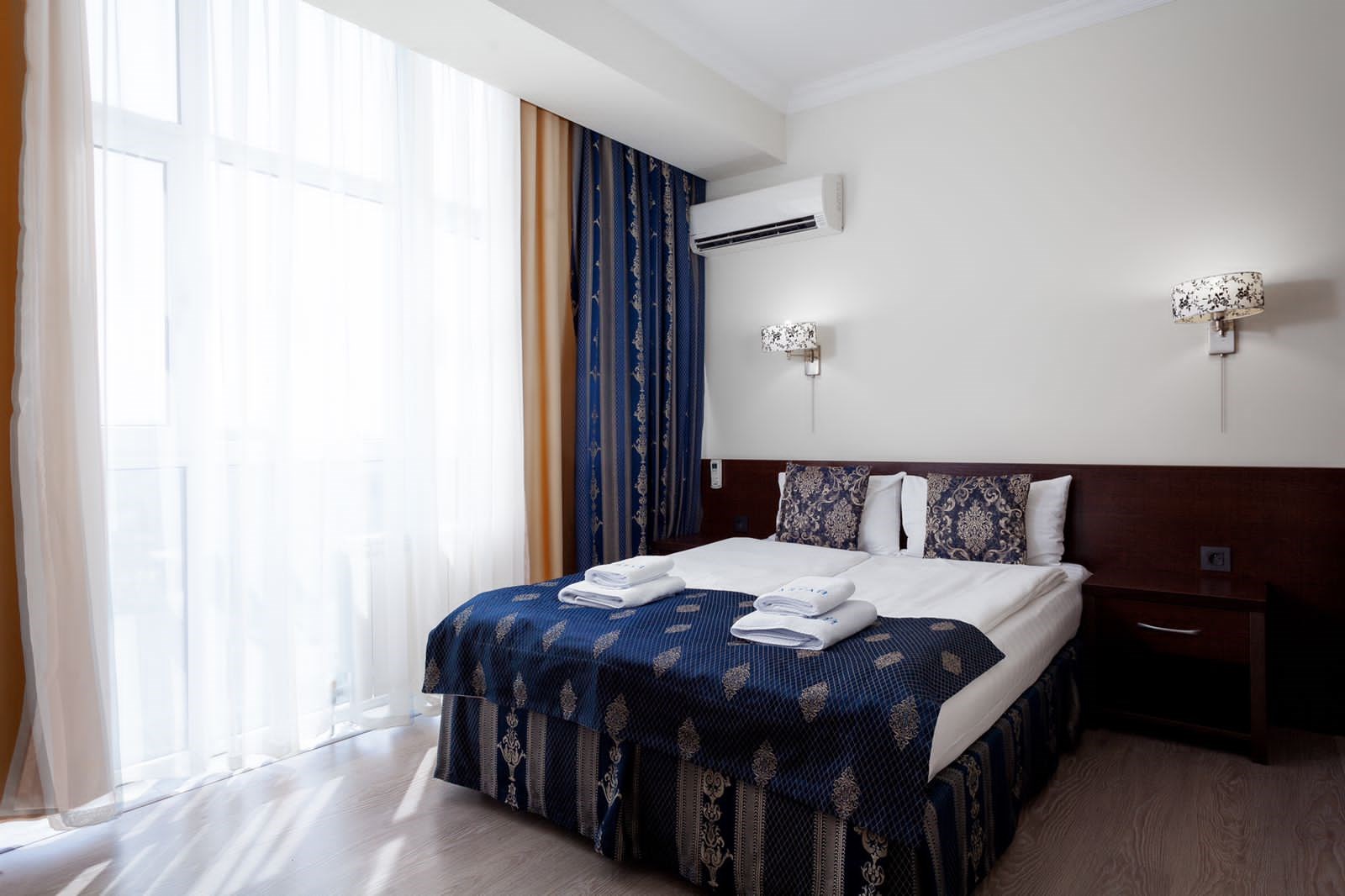 Небольшой двухместный номер в Алтай