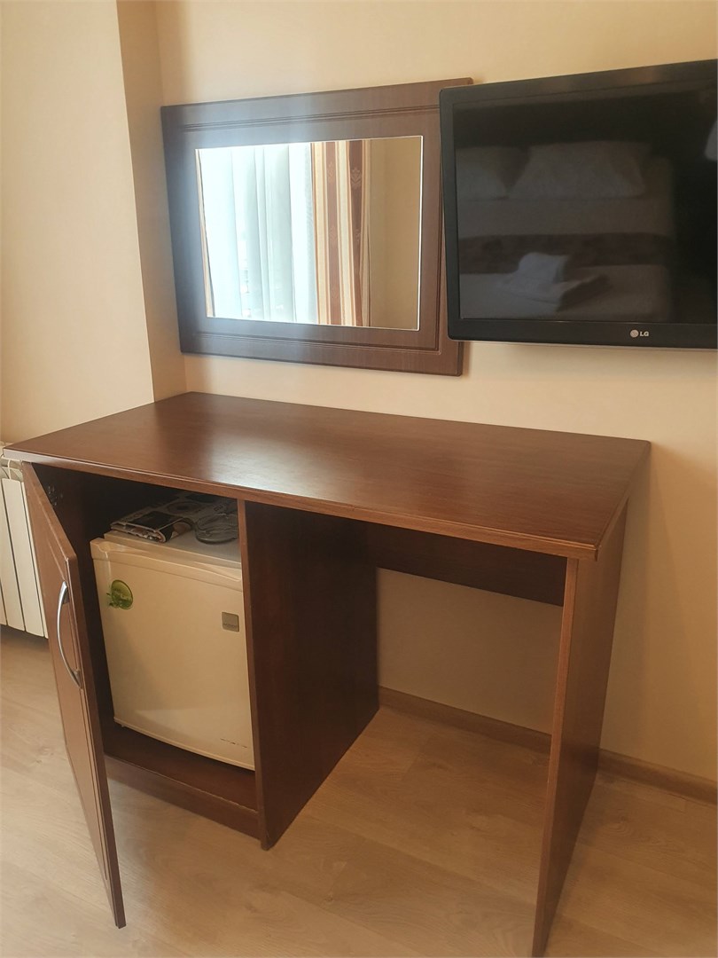 Стандартный трехместный номер с балконом в Камелот