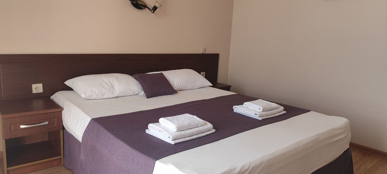 Двухкомнатный номер с балконом, стандарт в Камелот