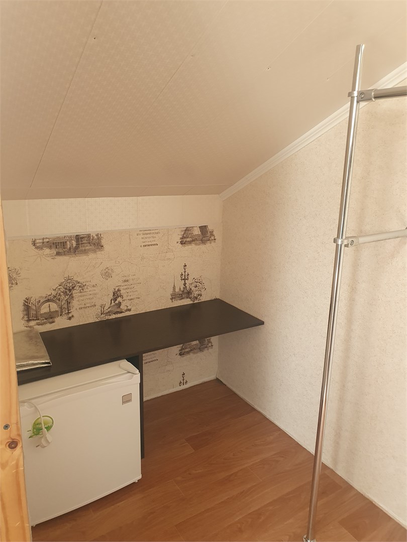 Двухместный номер с диваном в мансардной части отеля в Камелот