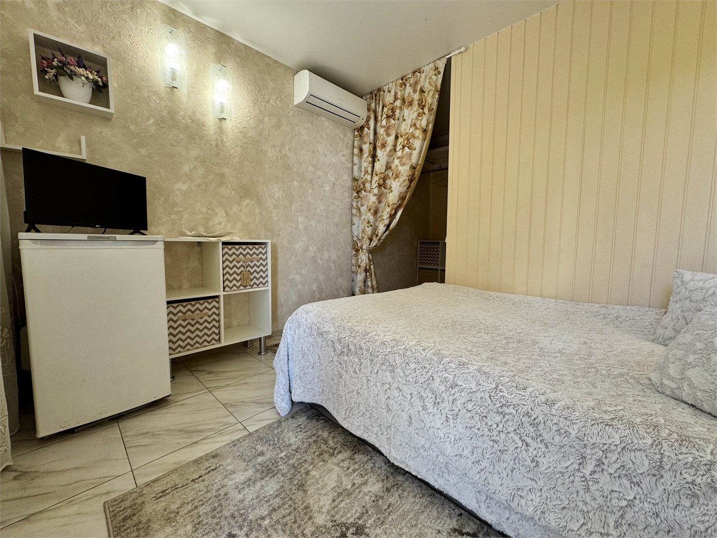 Стандарт для двоих в Дельфин