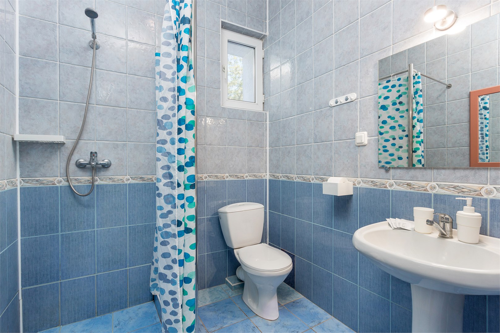 Стандарт трехместный с балконом в Арго