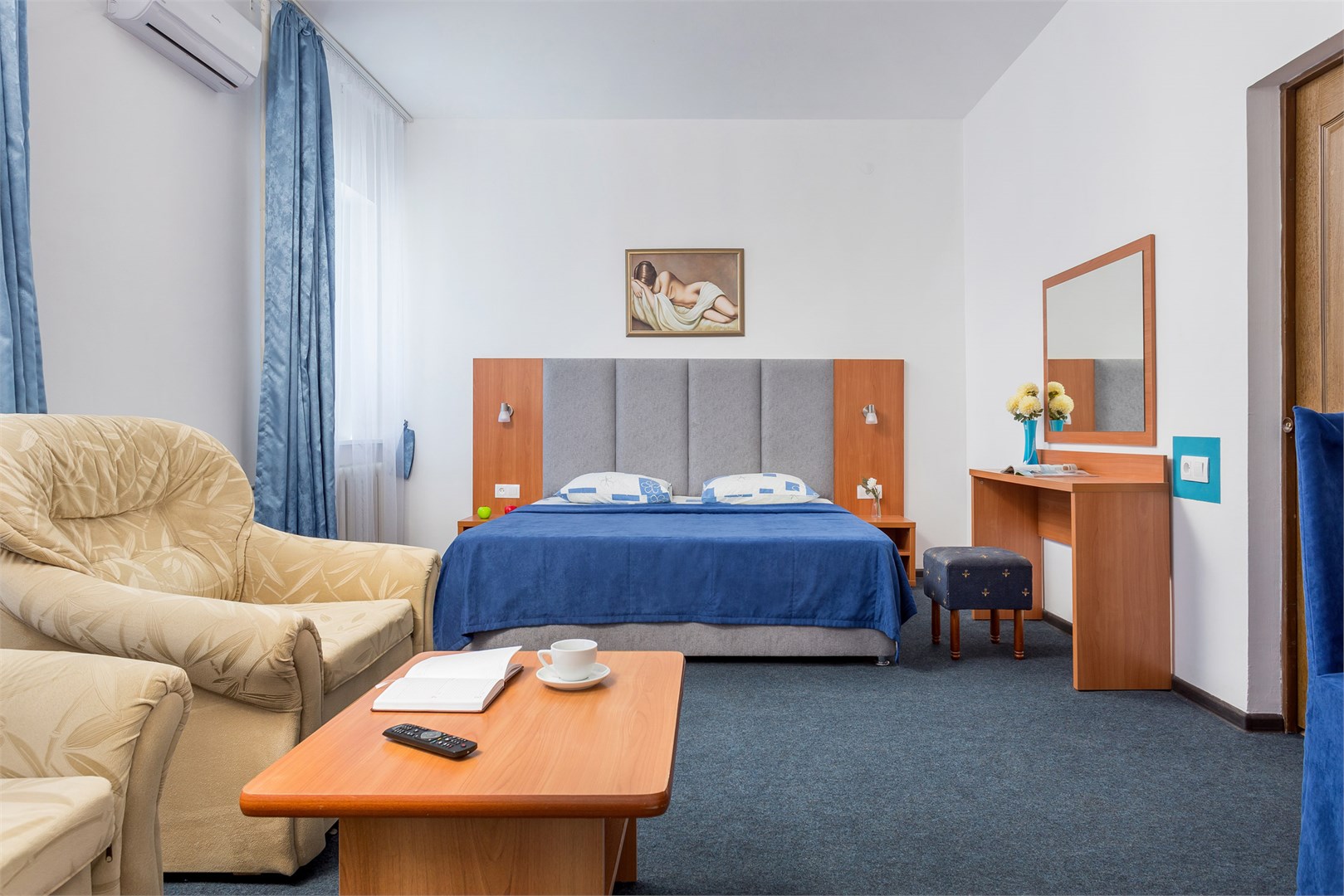 Семейный однокомнатный с мини-кухней в Арго