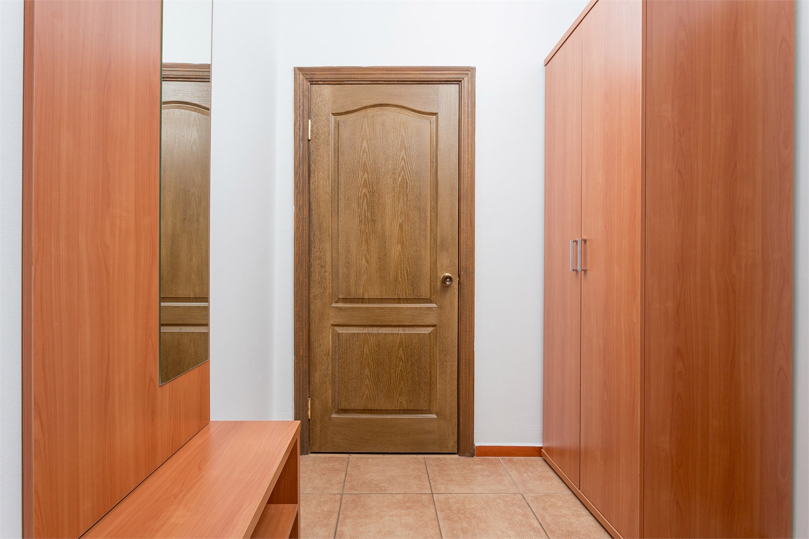 Семейный однокомнатный с мини-кухней в Арго