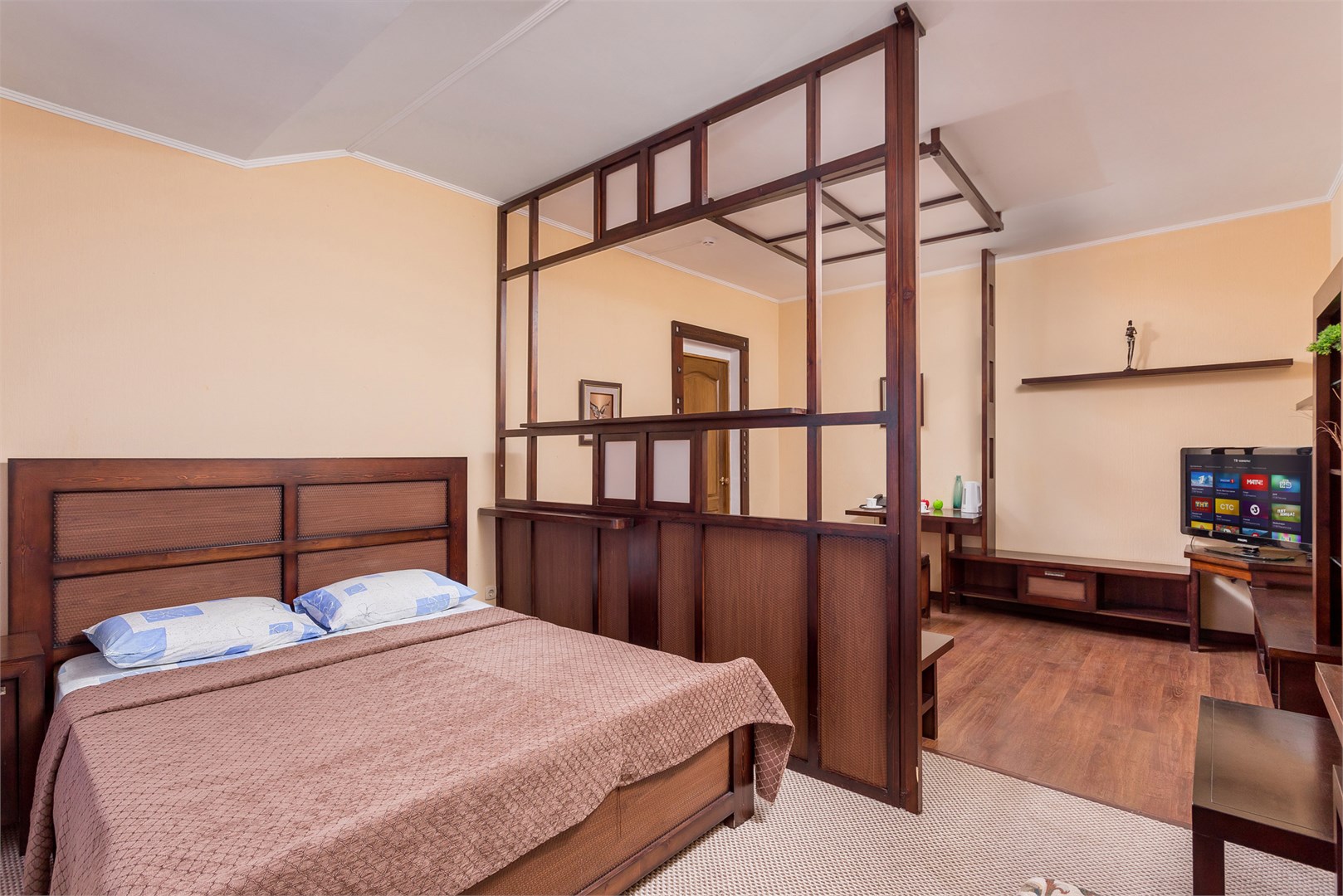 Полулюкс с мини-кухней в Арго