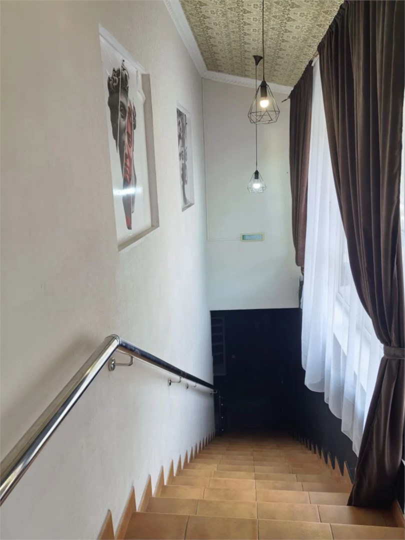 номер 3 местный в Атлантис