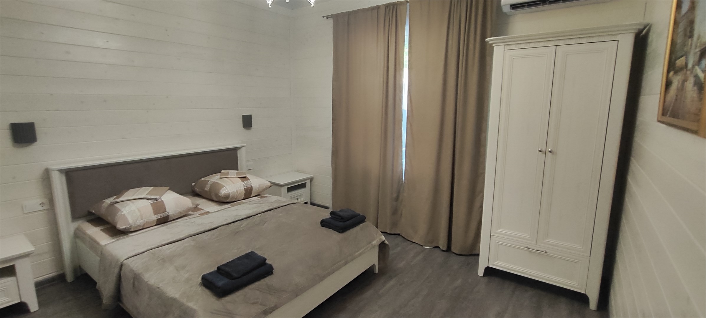 Аппартаменты. Дом-дуплекс в Камелот