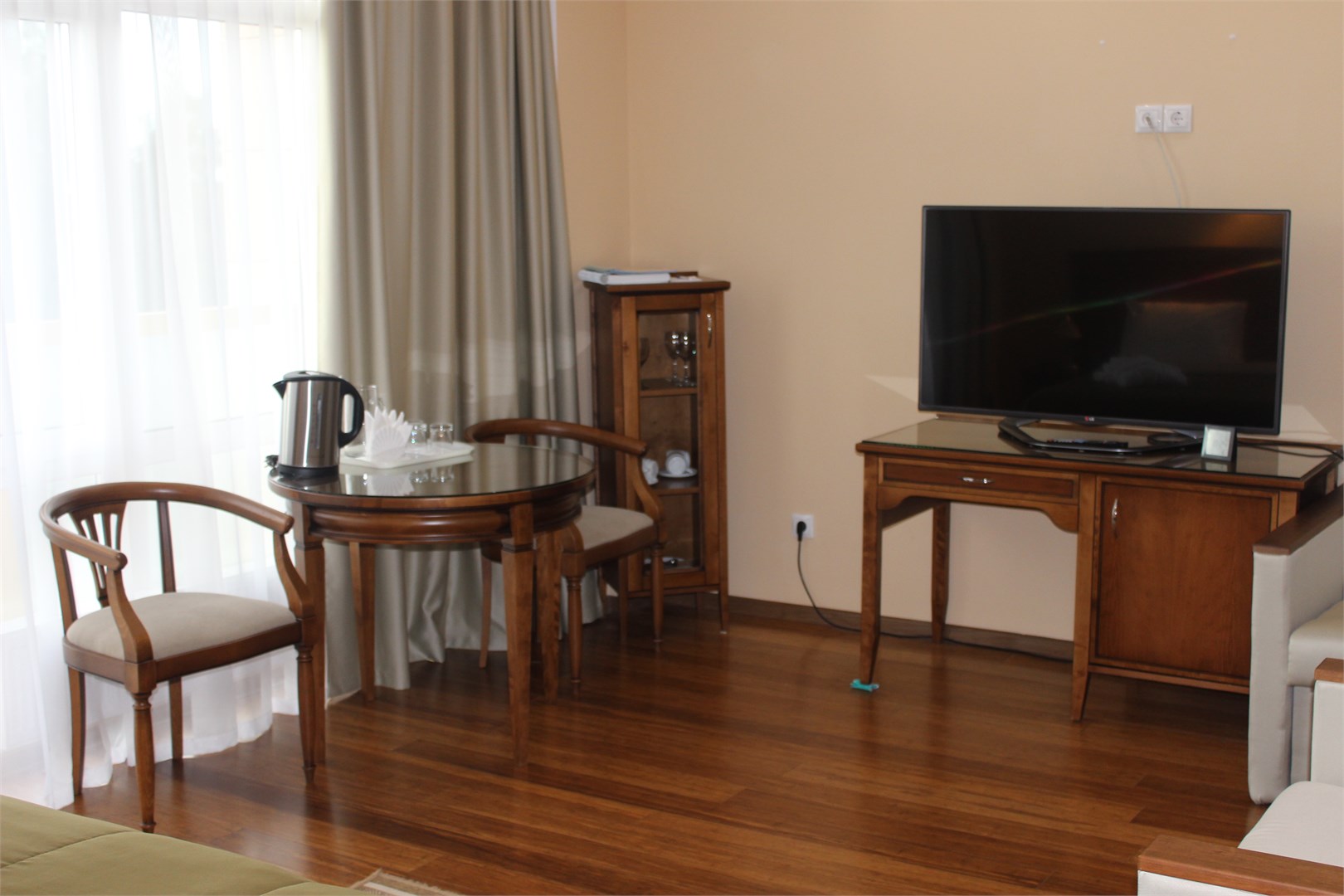 Джуниор Сюит 2-местный  корп. 1 в Azimut Здоровье Янтарь