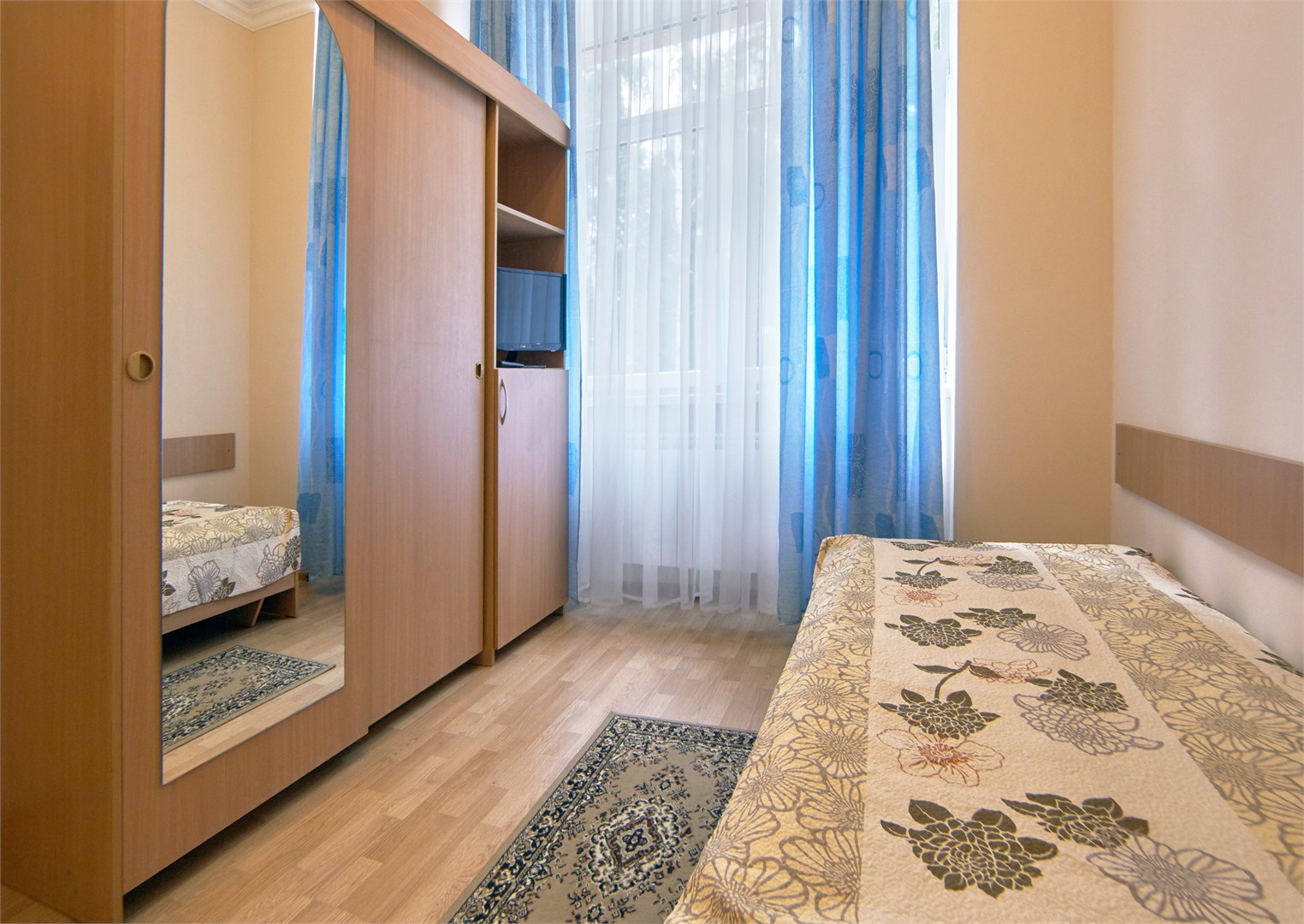 Эконом 1-местный корп. 2 в Azimut Здоровье Янтарь