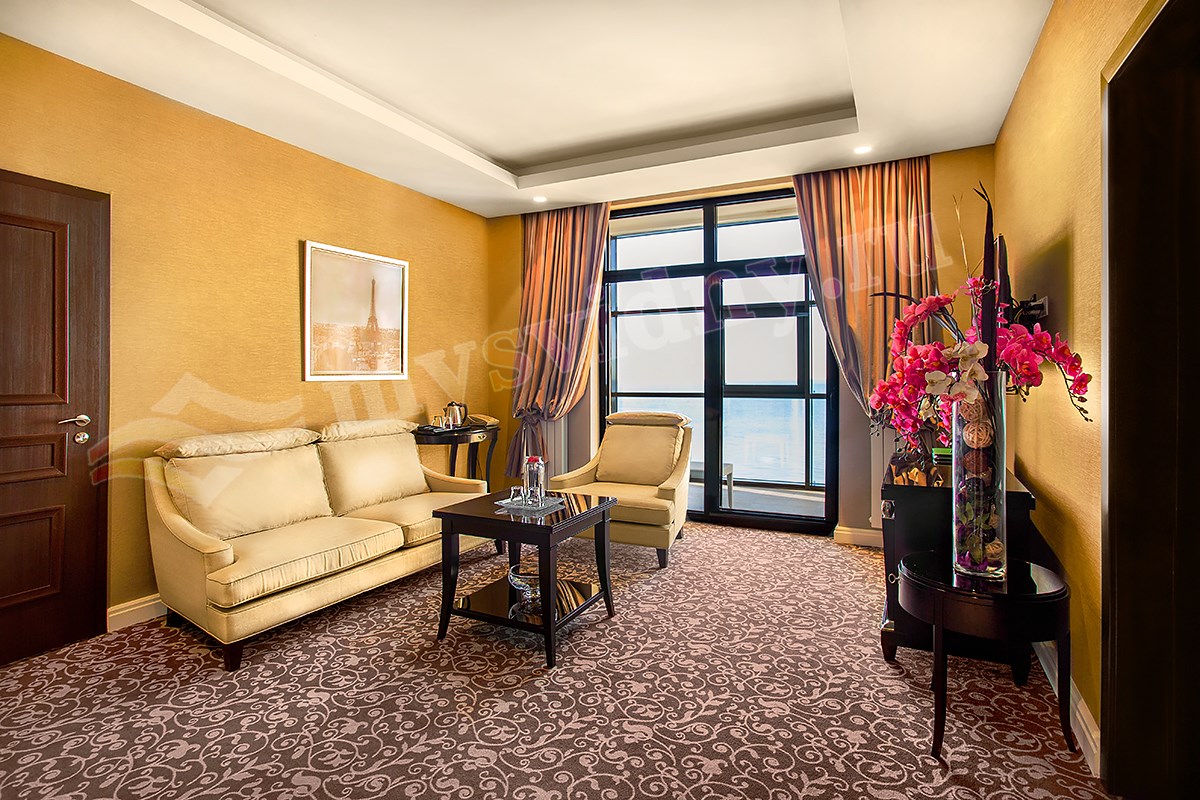 Люкс семейный 3-комнатный №802 Сюит (Олимп) в AZIMUT Здоровье Мыс Видный