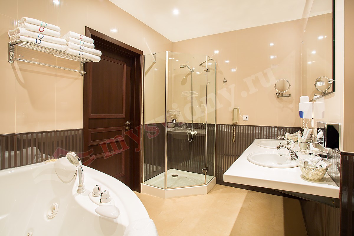 Люкс семейный 3-комнатный №802 Сюит (Олимп) в AZIMUT Здоровье Мыс Видный