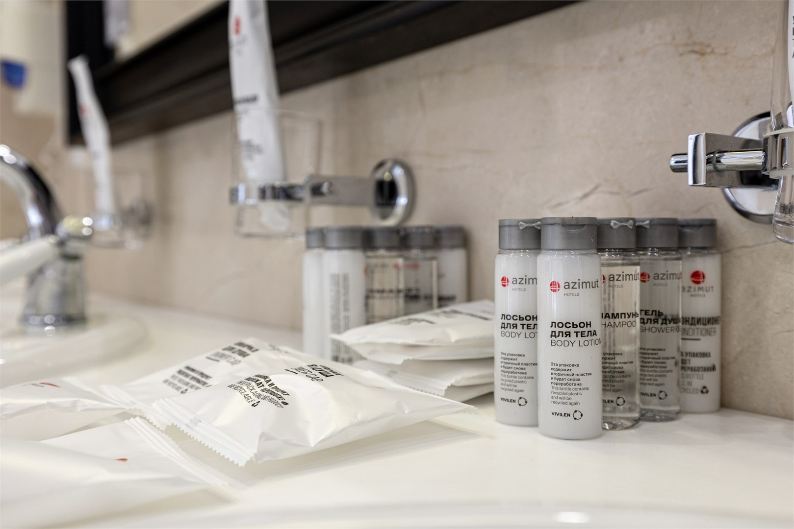 Люкс семейный 3-комнатный №901/902 (Олимп) в AZIMUT Здоровье Мыс Видный