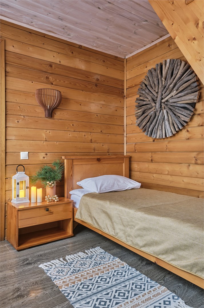 Семейный двухэтажный номер в Никола-ленивец