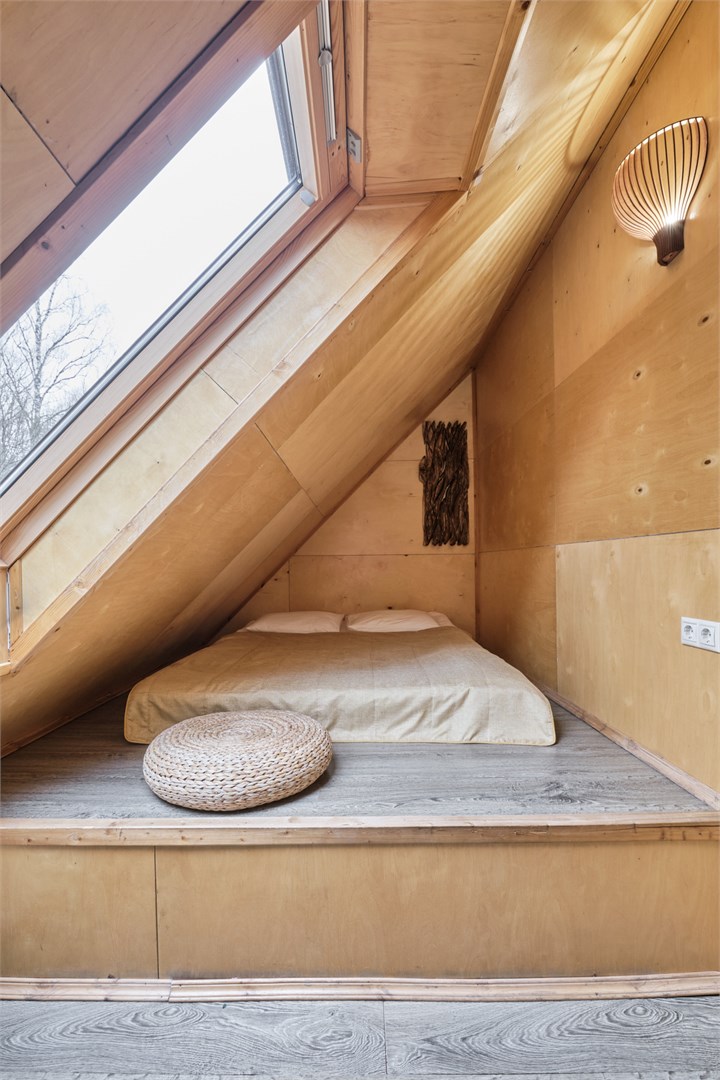 Семейный двухэтажный номер в Никола-ленивец