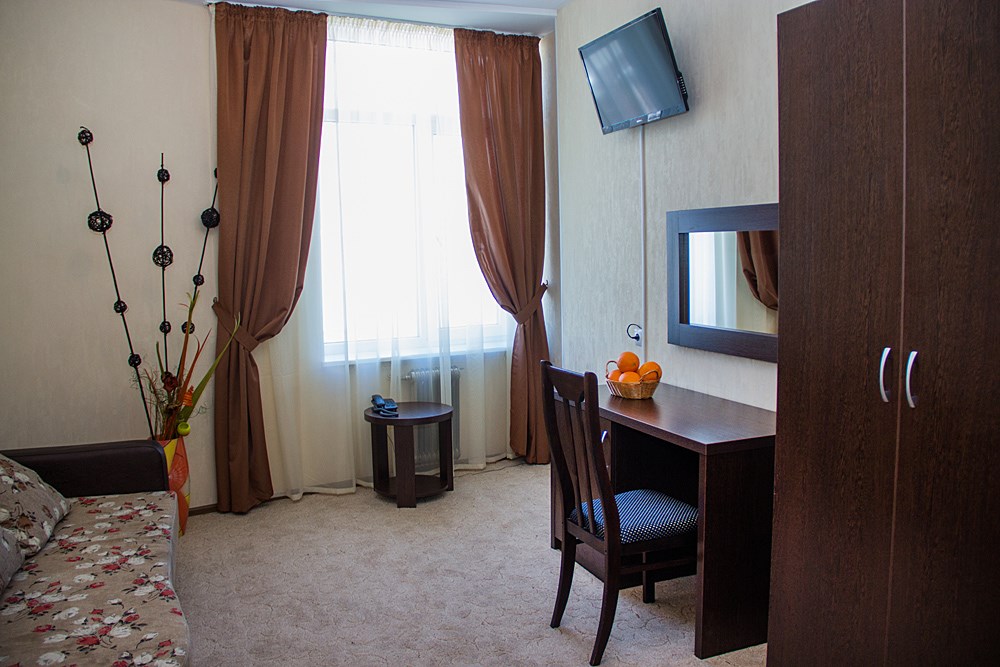 «Люкс» в Континент