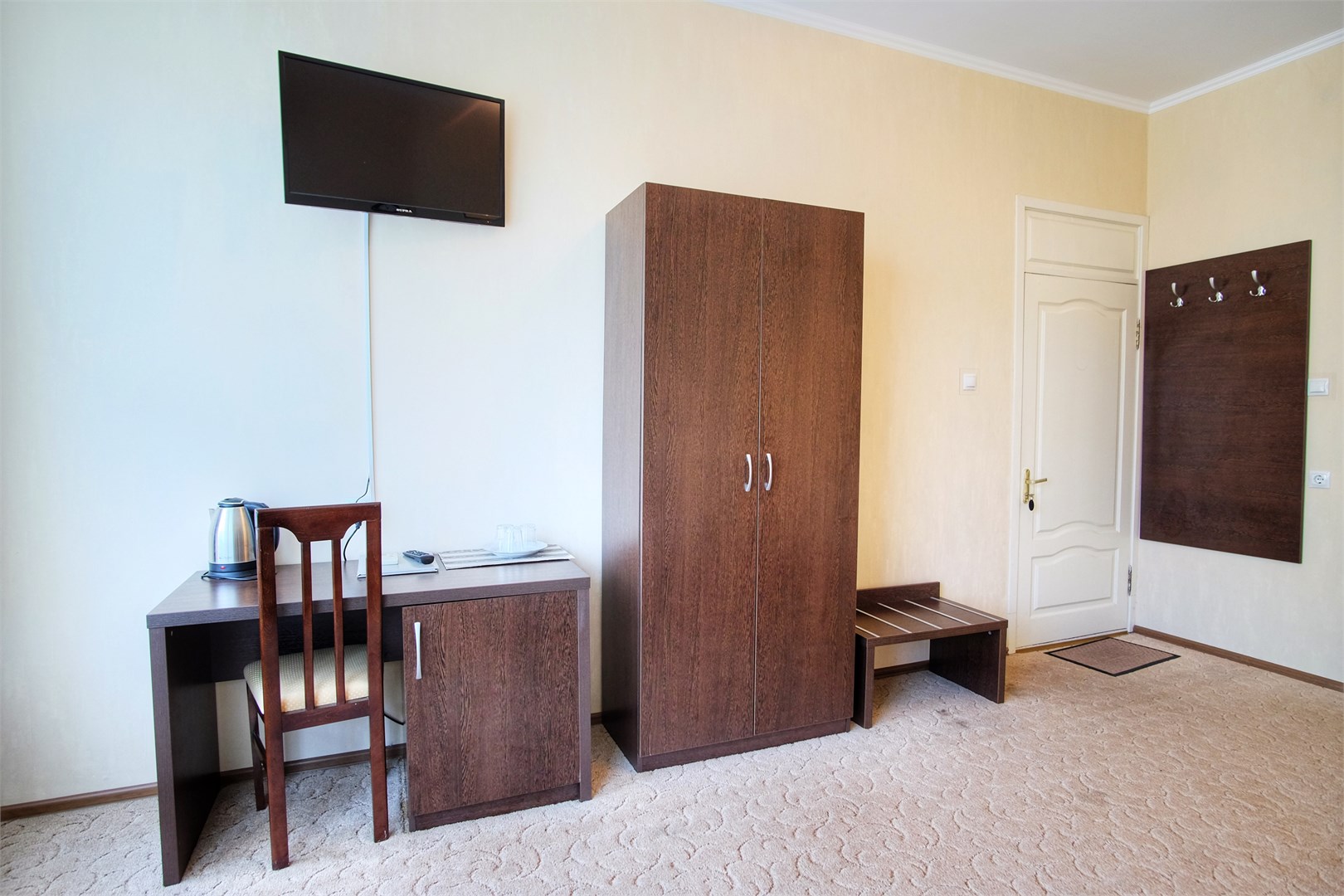 «Люкс» в Континент