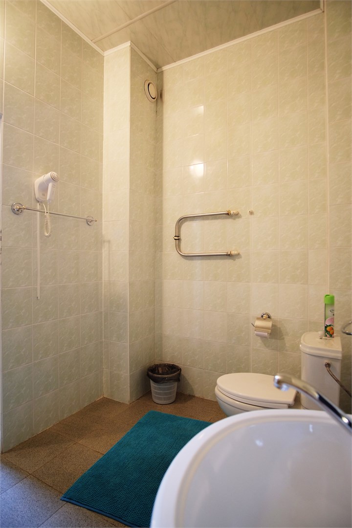 «Апартаменты» в Континент