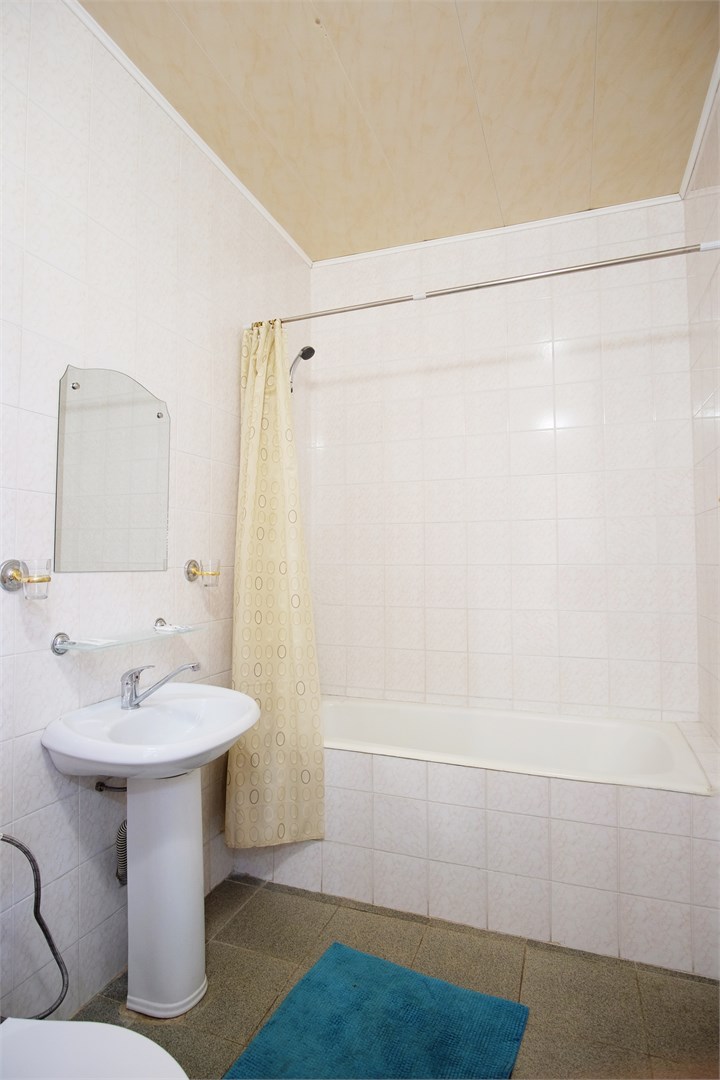 «Апартаменты» в Континент