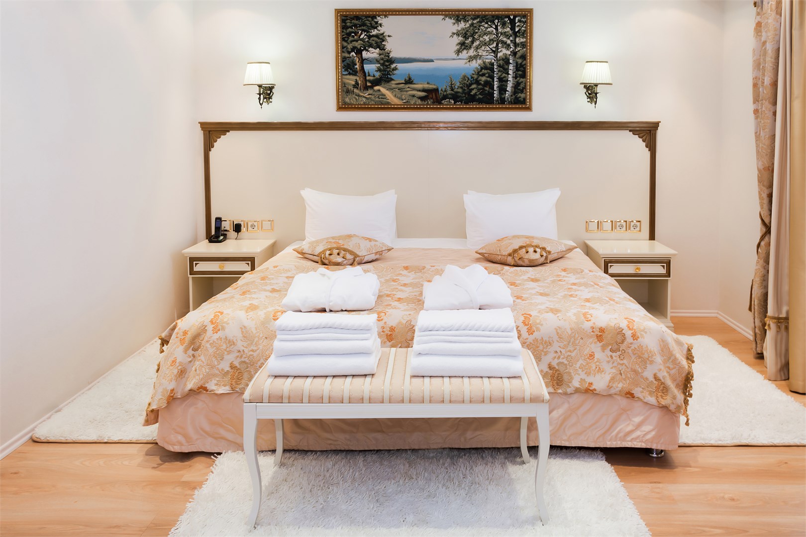 Люкс Улучшенный в Azimut Отель Тамбов