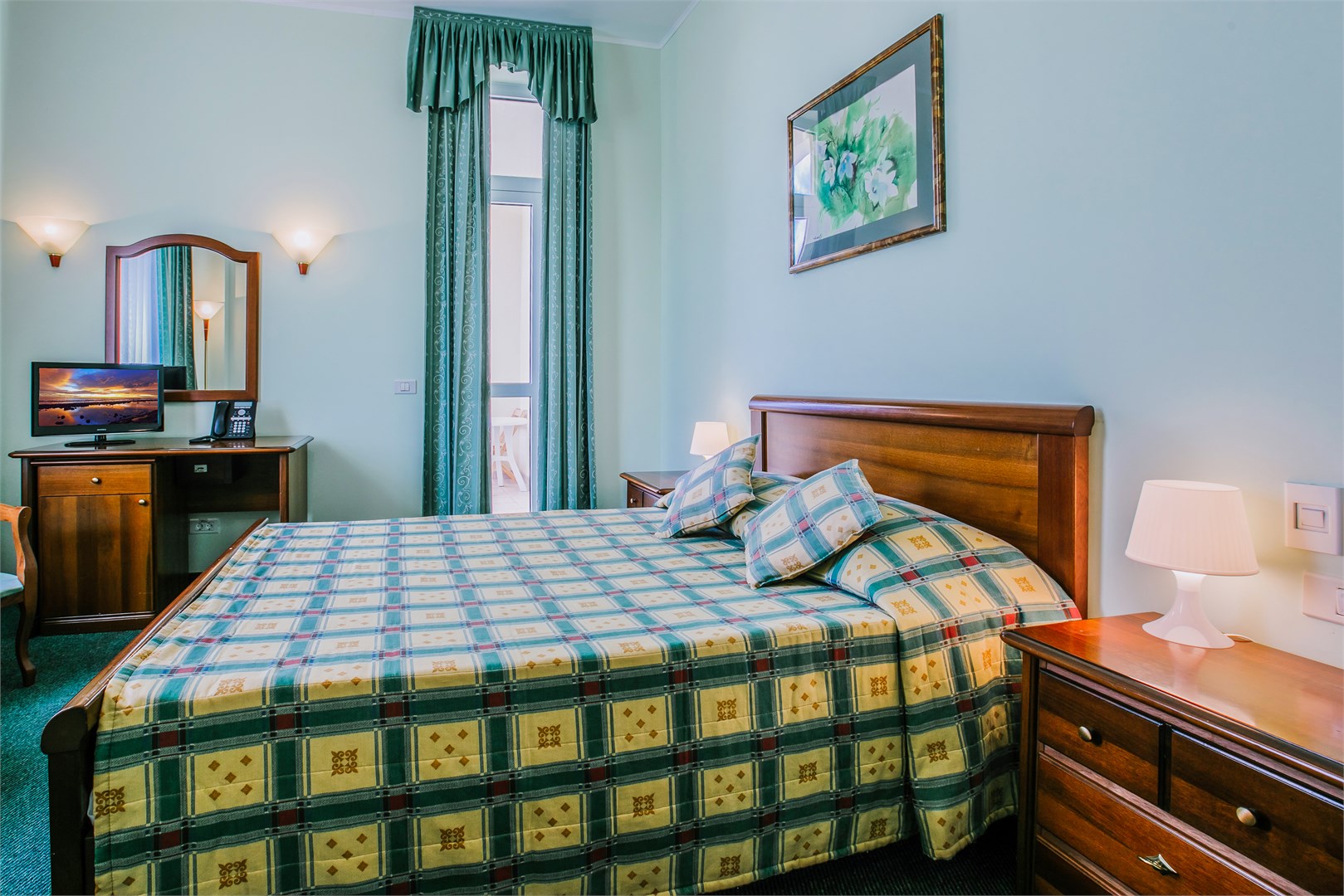 Комфорт 1-местный (3 корпус) в Azimut Здоровье Зеленый Гай