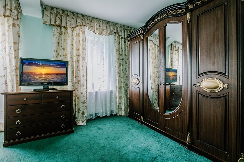 Люкс семейный 2-комнатный с кухней (1 корпус) в Azimut Здоровье Зеленый Гай