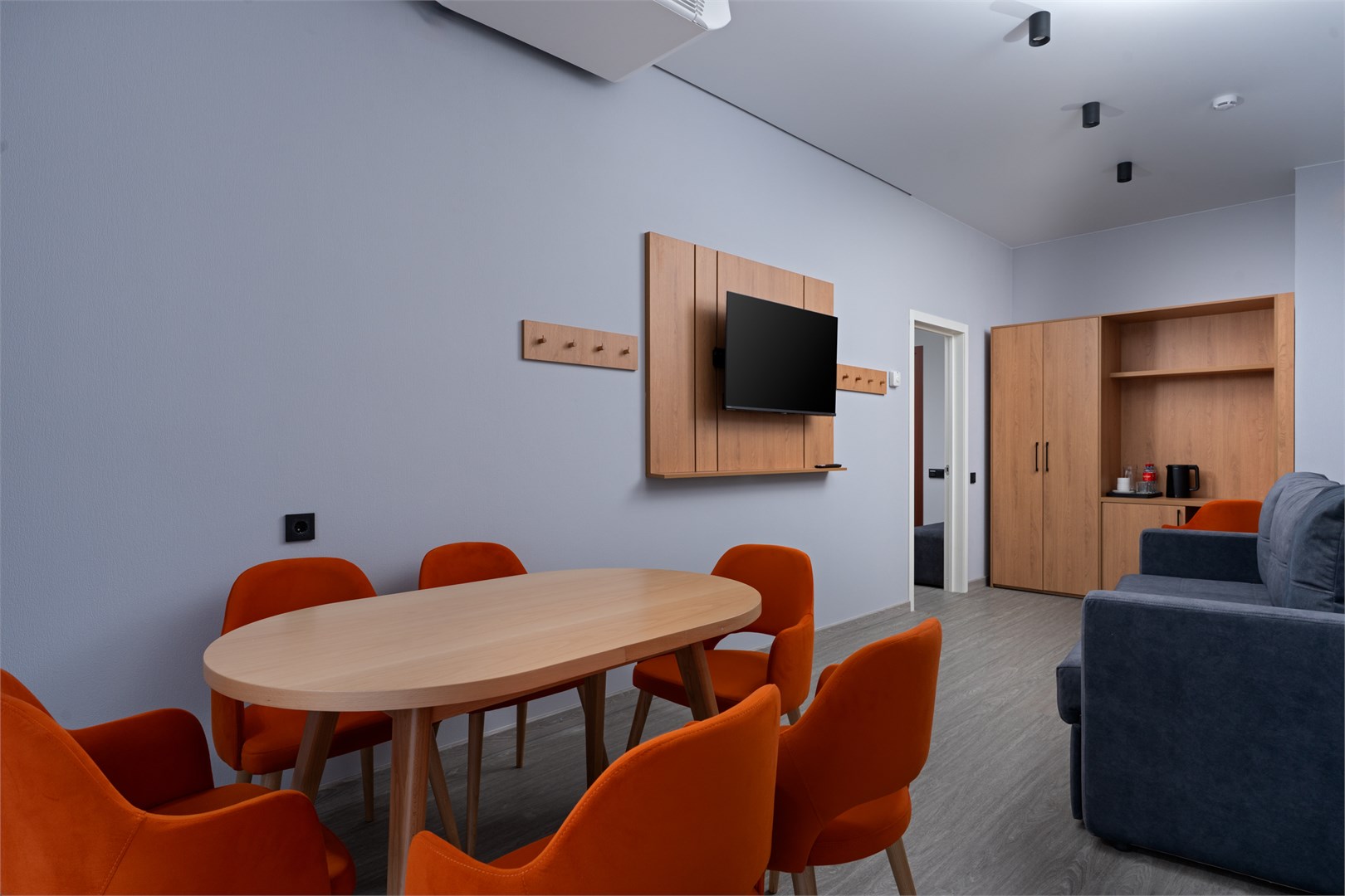 Стандарт семейный 2-комнатный в Azimut Здоровье Аквамарин