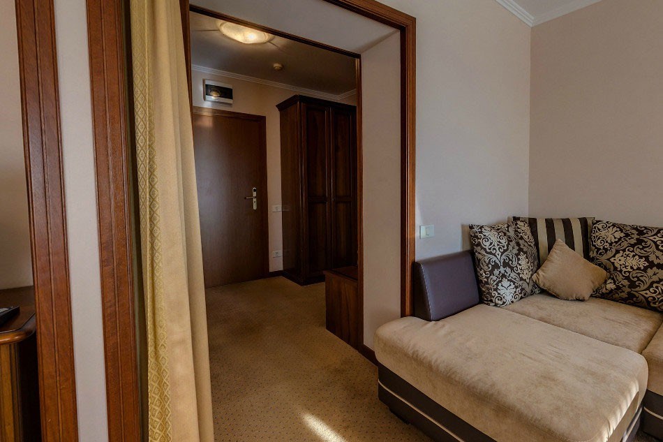 Люкс семейный 2-комнатный в Azimut Здоровье Аквамарин