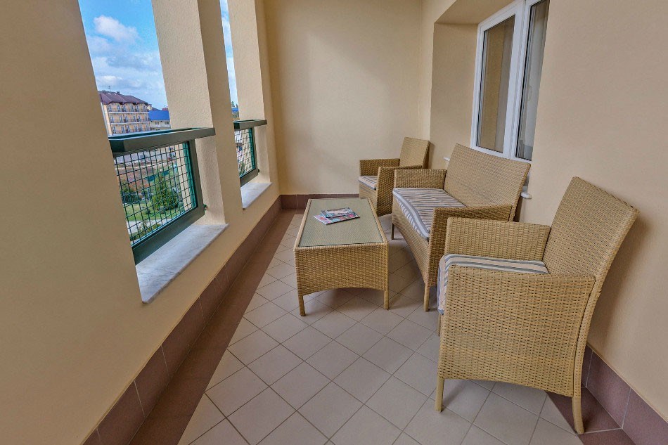 Люкс семейный 2-комнатный в Azimut Здоровье Аквамарин