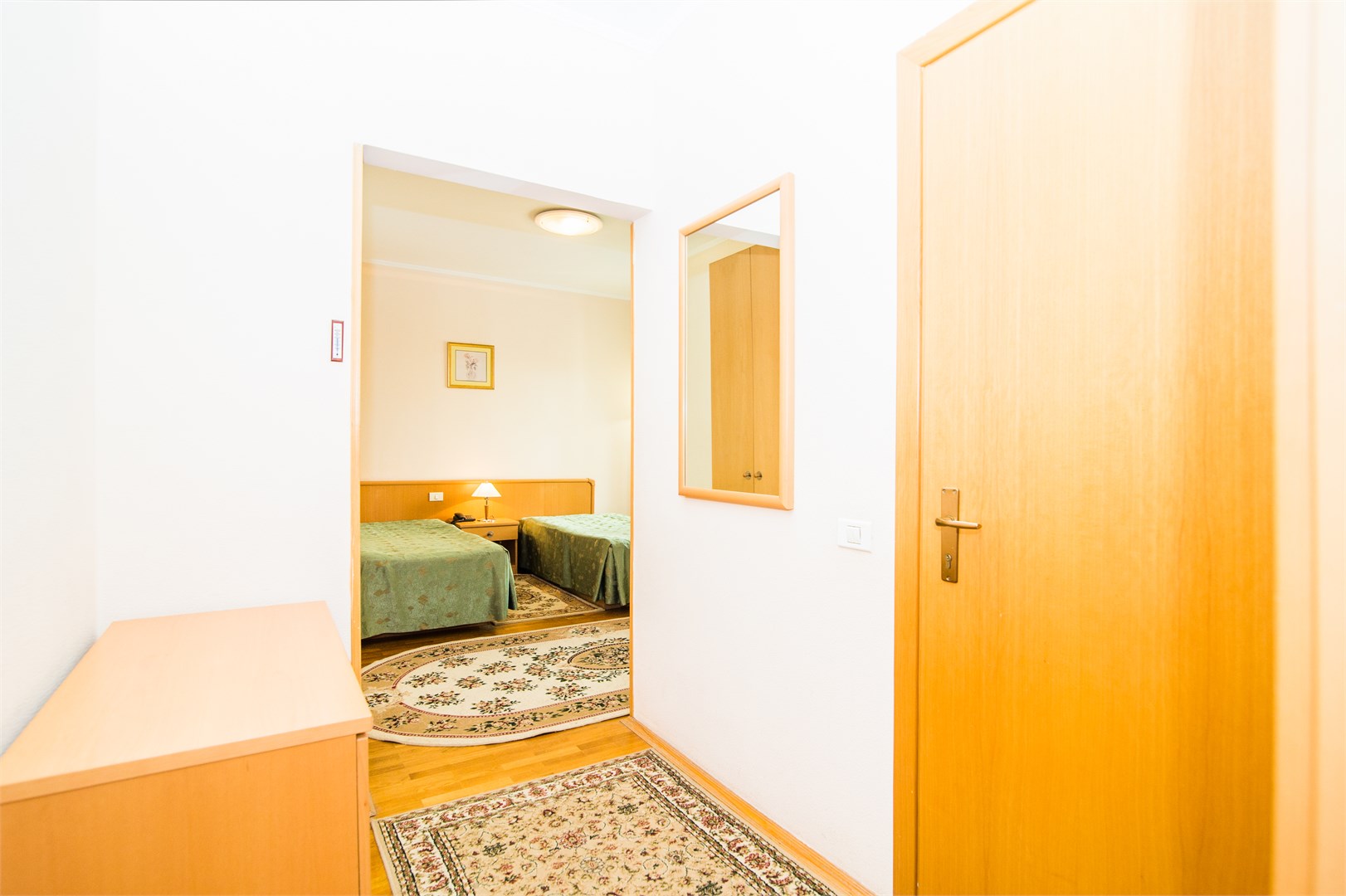 Стандарт DBL/TWIN 2-местный без балкона в Azimut Здоровье Долина Нарзанов Кисловодск