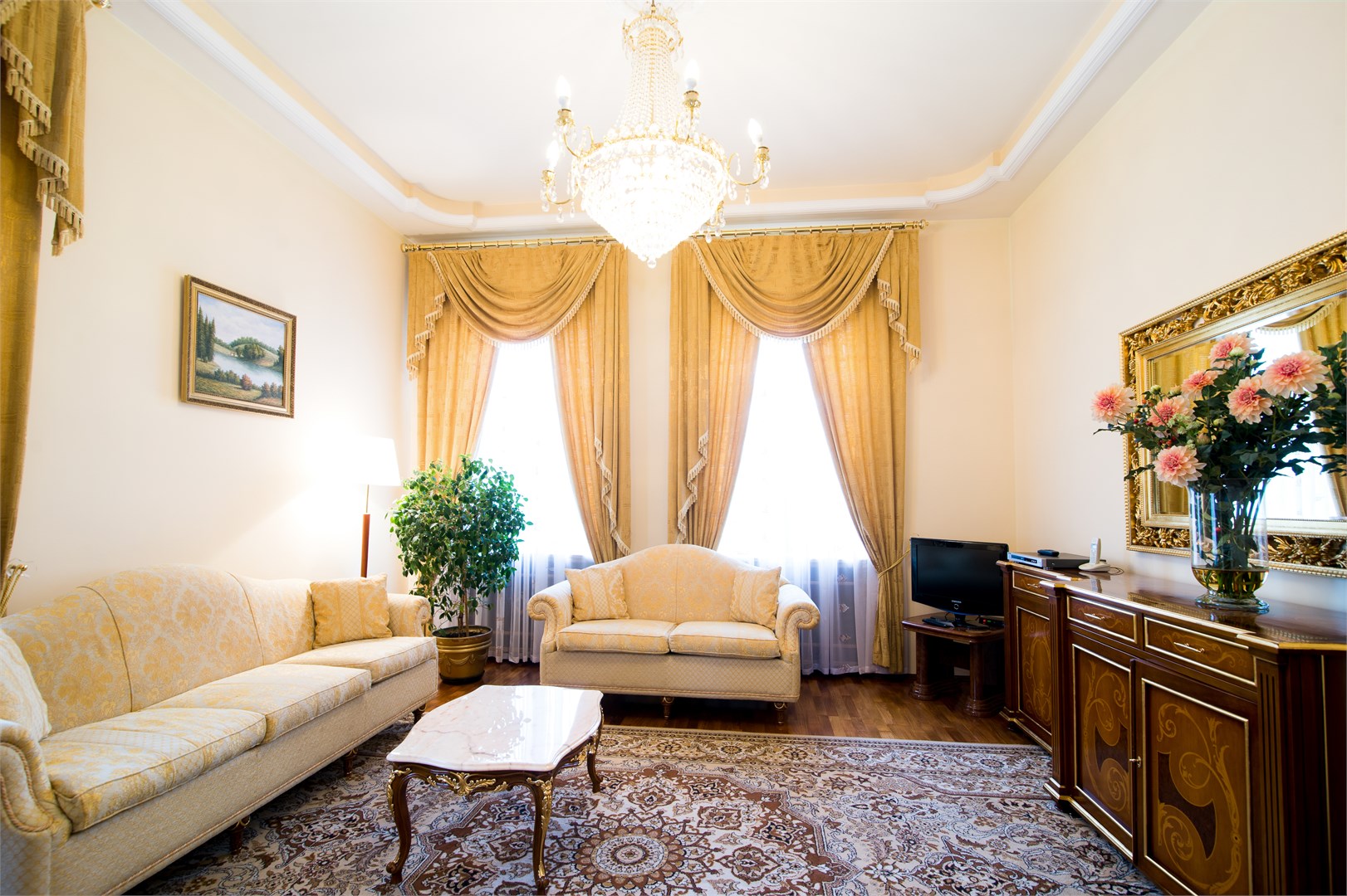 Люкс семейный 2-комнатный в Azimut Здоровье Долина Нарзанов Кисловодск