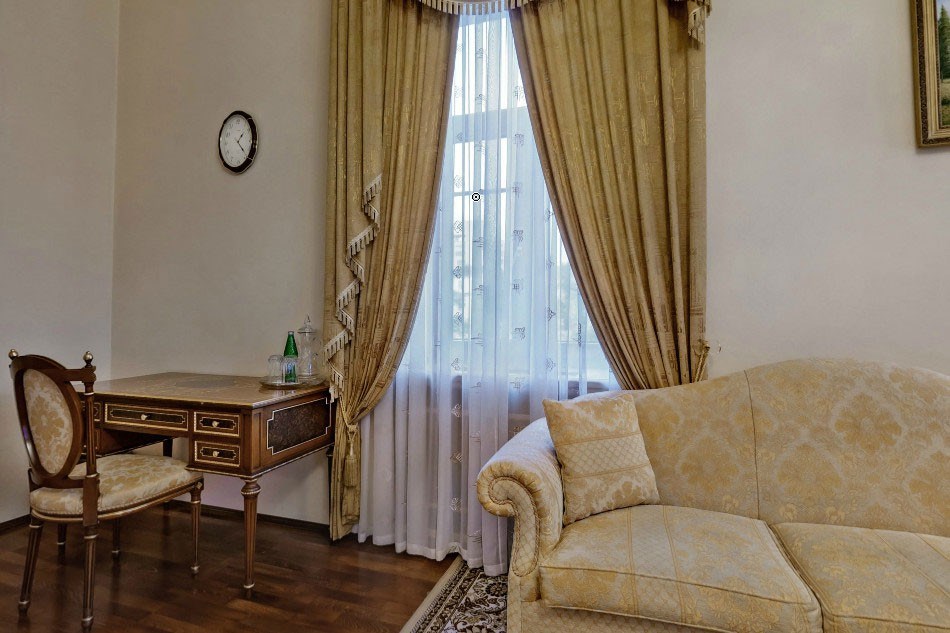 Люкс 2-комнатный 2 местный № 3 корпус 5 в Azimut Здоровье Долина Нарзанов Кисловодск