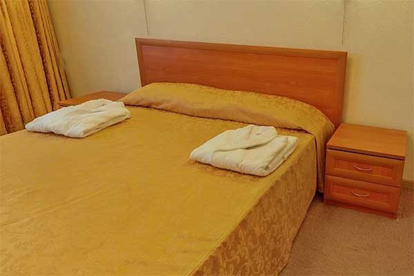 Комфорт 2-местный улучшенный с двуспальной кроватью в Долина Нарзанов Нальчик