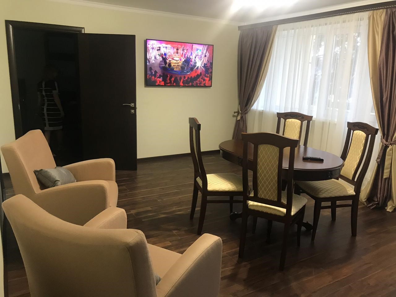 Люкс 2-комнатный 2-местный (№ 306, 307) улучшенный в Долина Нарзанов Нальчик