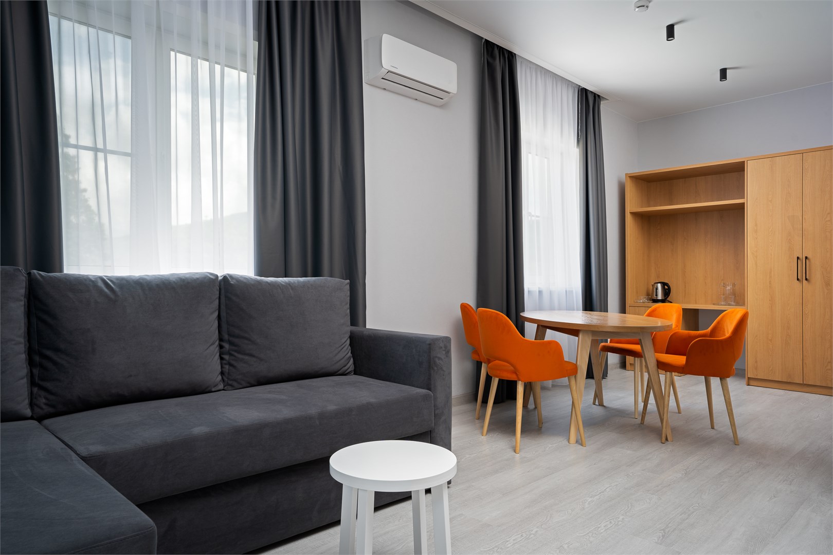 Люкс семейный 2-комнатный (2 корпус) в Azimut Здоровье Солнечный