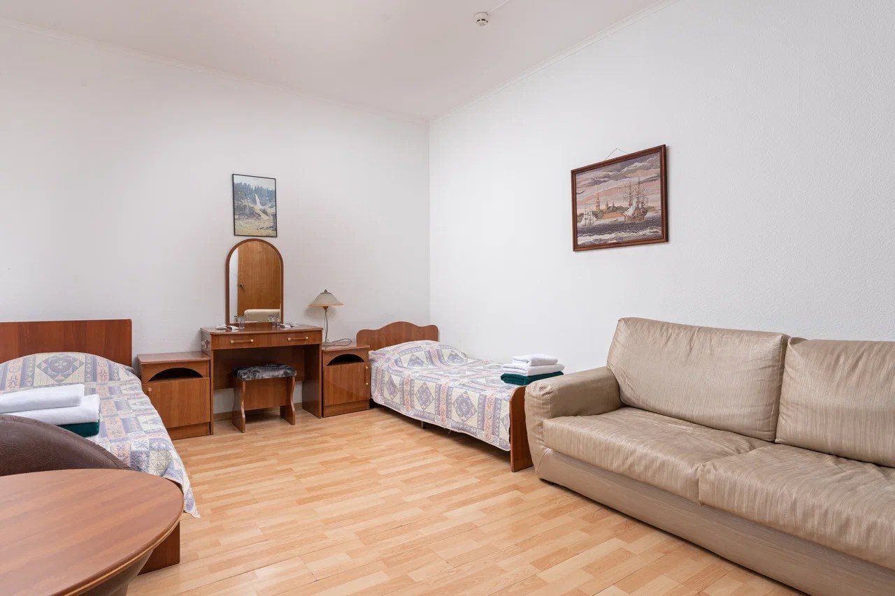 Стандарт 2-местный с двумя раздельными кроватями (корпус 4) в Azimut Здоровье Солнечный