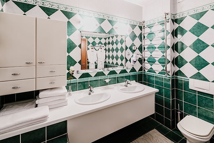 Апартаменты семейные 5-комнатные (коттедж) в Azimut Здоровье Солнечный