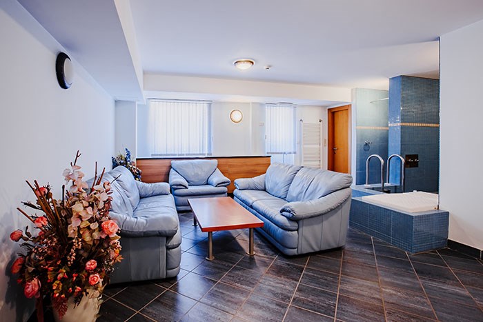 Апартаменты семейные 5-комнатные (коттедж) в Azimut Здоровье Солнечный