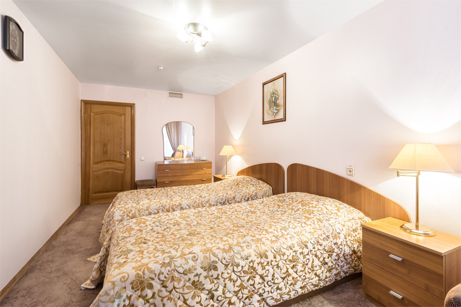 Стандарт 2-местный с раздельными кроватями в РЖДЗ Санаторий Буран